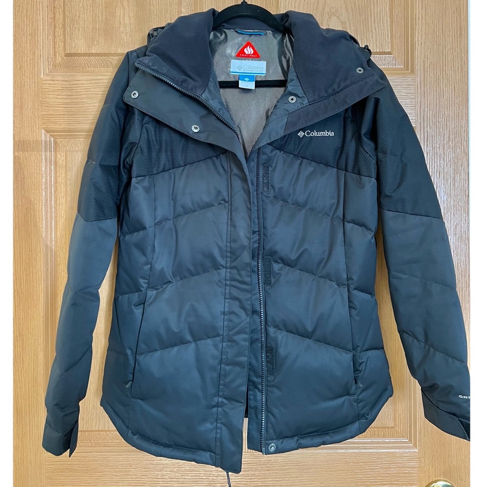 Columbia Down Jacket, black, size medium